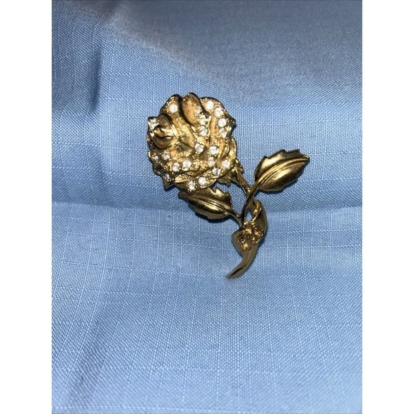 Signed RC Faux Rhinestone Floral Flower Brooch Gold Tone 2.5” Fashion Pin - Picture 1 of 7